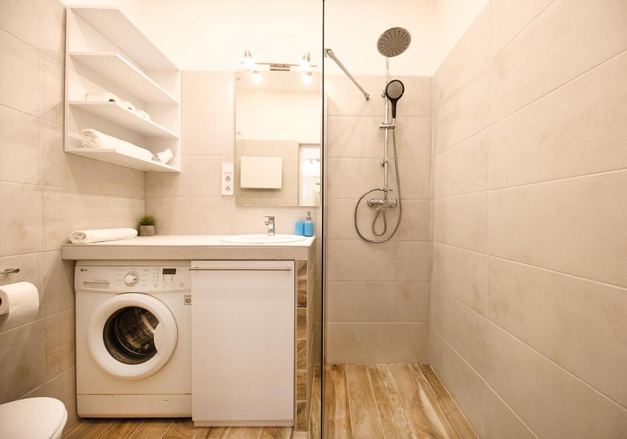 בודפשט Penelope City Center Boutique Apartment מראה חיצוני תמונה